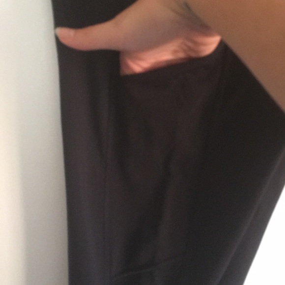 Lululemon Sole Training Crop Black Dot Mesh Panel Pocket - Picture 6 of 7